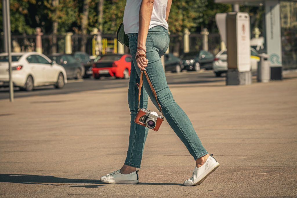 10 Outfit Ideas With Denim Jeans